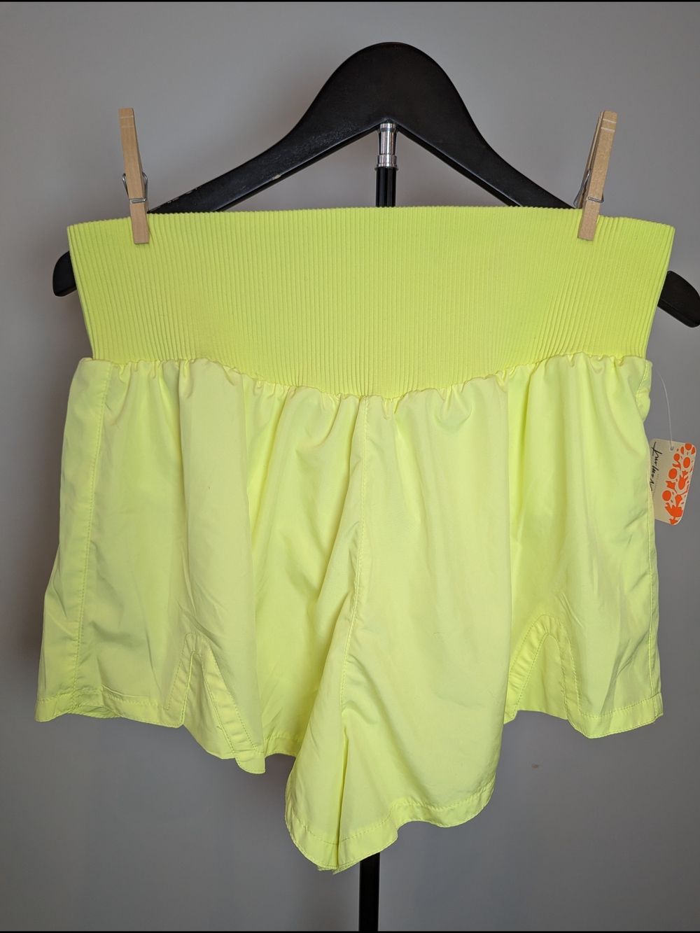 NWT Free People Movement women's Size XL Carpe Diem Shorts in sour citrus Neon